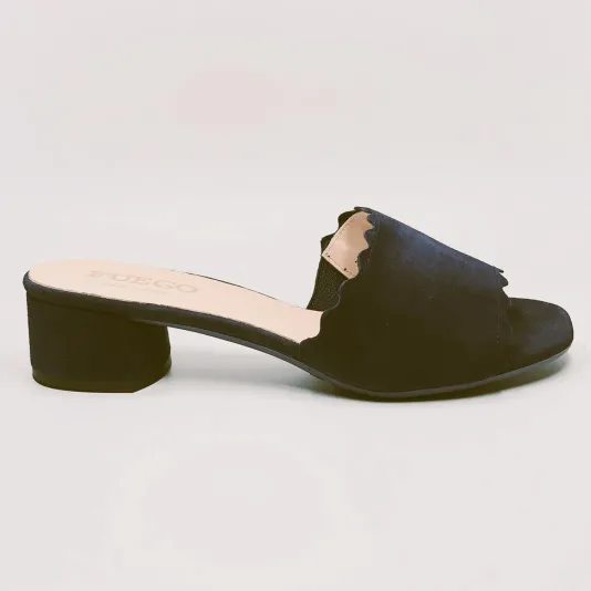 Ricrac2 - The Simple Slide in Black