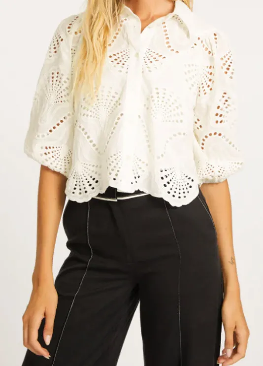The 3/4 Sleeve Lace Top in Ivory