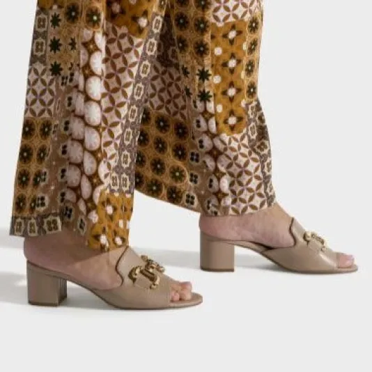 The Bit Slide Sandal in Light Taupe