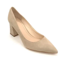 The Block Heel Pointed Pump in Natural