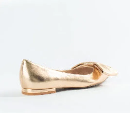 The Bow Pointed Flat in Gold