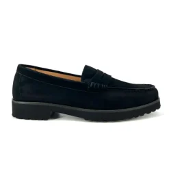The Classic Lug Loafer in Black