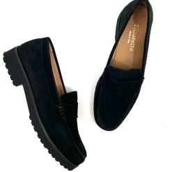The Classic Lug Loafer in Black