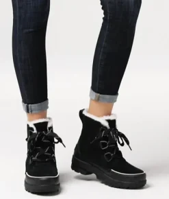 The Lace Snowboot in Black
