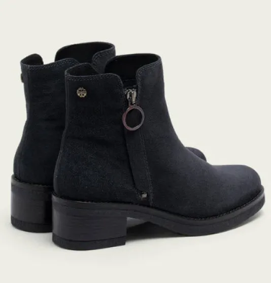 The Low Heel Outside Zip Bootie in Carbon