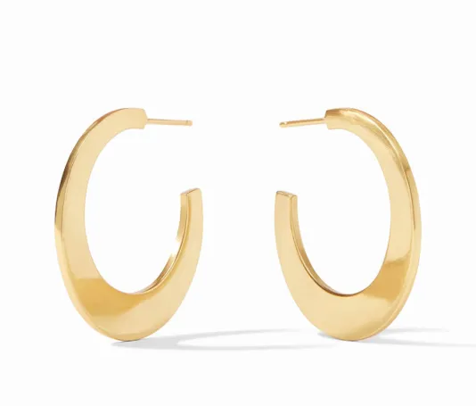 The Medium Luna Hoops in Gold