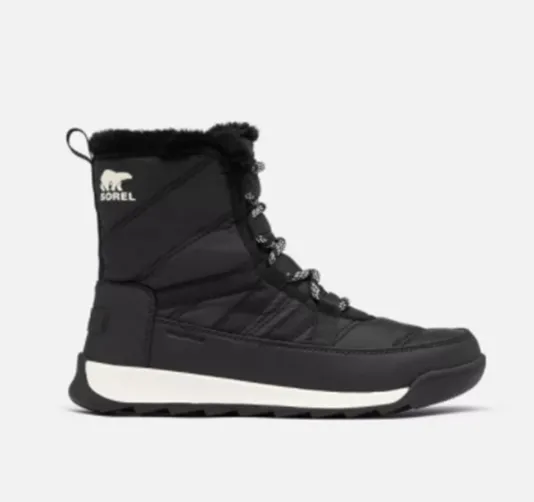 The Quilted Lace Snowboot in Black