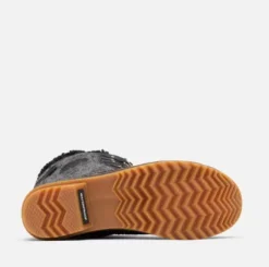 The Quilted Tall Lace Snowboot in Black Gum