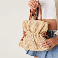 The Raffia Cinch Handbag in Natural