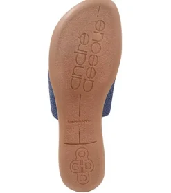The Raffia Elastic Thong Sandal w Flower in Navy