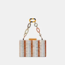 The Resin Clutch in Natural