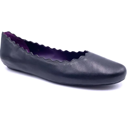 The Scallop Ballet in Black Leather