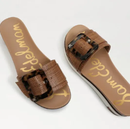 The Sport Slide with Tortoise Buckle in Cuoio