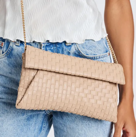 The Woven Clutch in Nude
