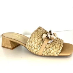 The Woven Leather Slide Sandal with Resin Chain in Natural