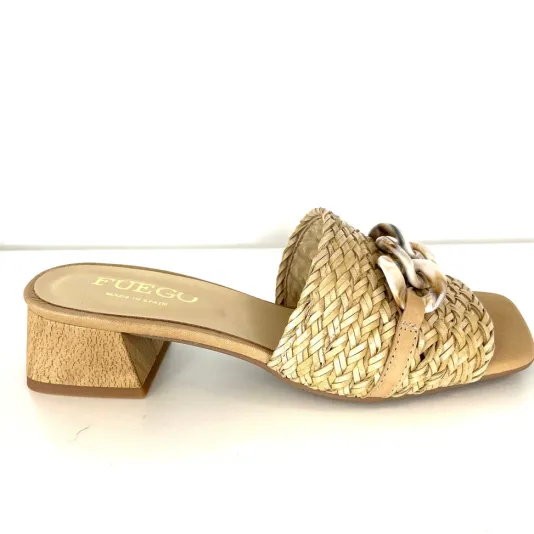 The Woven Leather Slide Sandal with Resin Chain in Natural